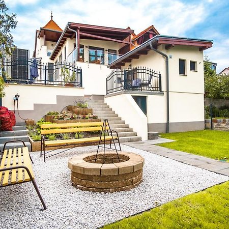 Kiss-Henezi Guest House Keszthely Εξωτερικό φωτογραφία