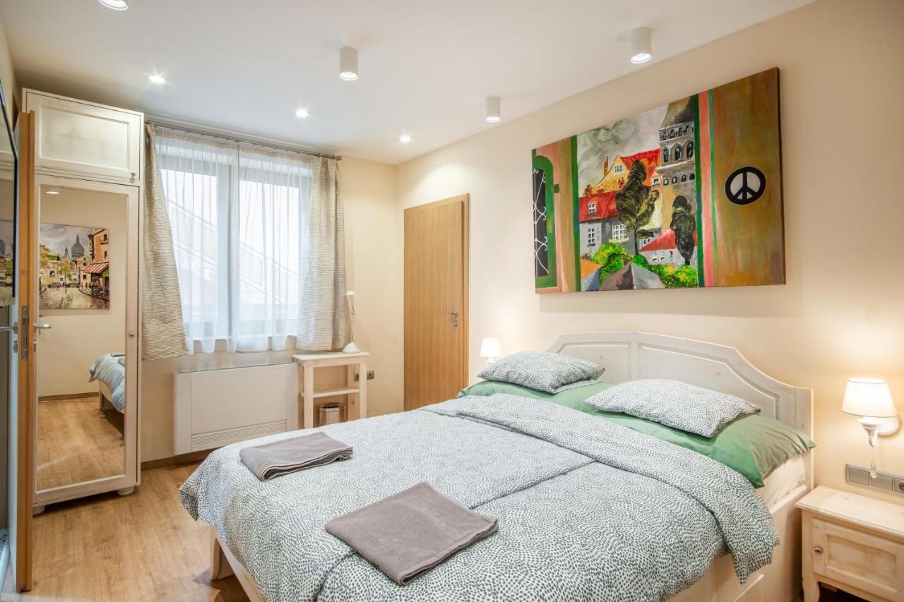 Kiss-Henezi Guest House Keszthely Εξωτερικό φωτογραφία
