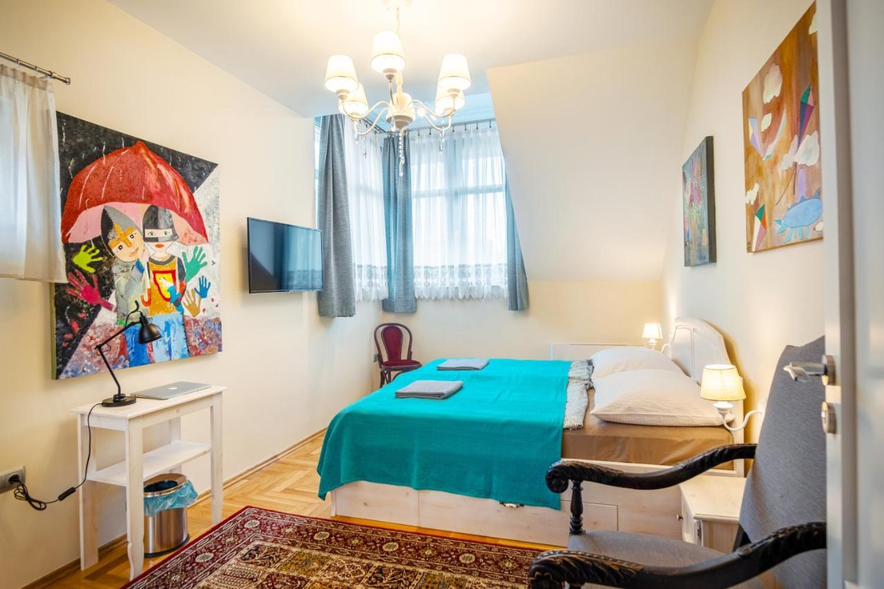 Kiss-Henezi Guest House Keszthely Εξωτερικό φωτογραφία