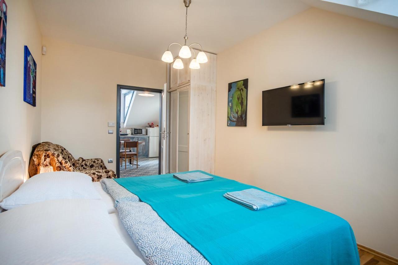 Kiss-Henezi Guest House Keszthely Εξωτερικό φωτογραφία